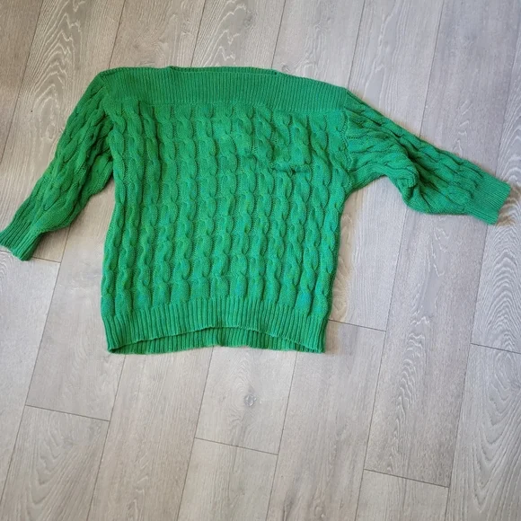 Perry Ellis Sweater - Picture 2 of 3